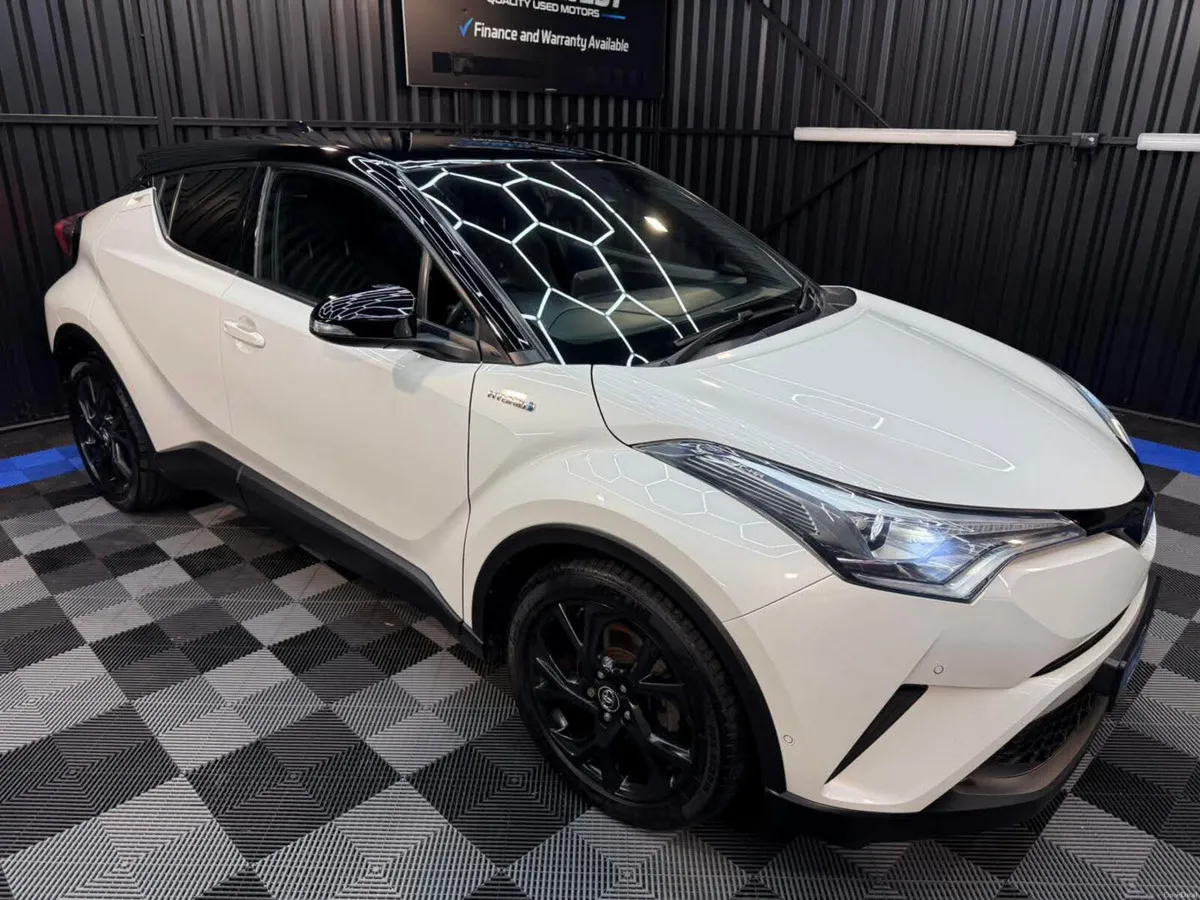 182 Toyota CH-R 1.8 Dynamic HYBRID 2 YEARS WARRANT - Image 5