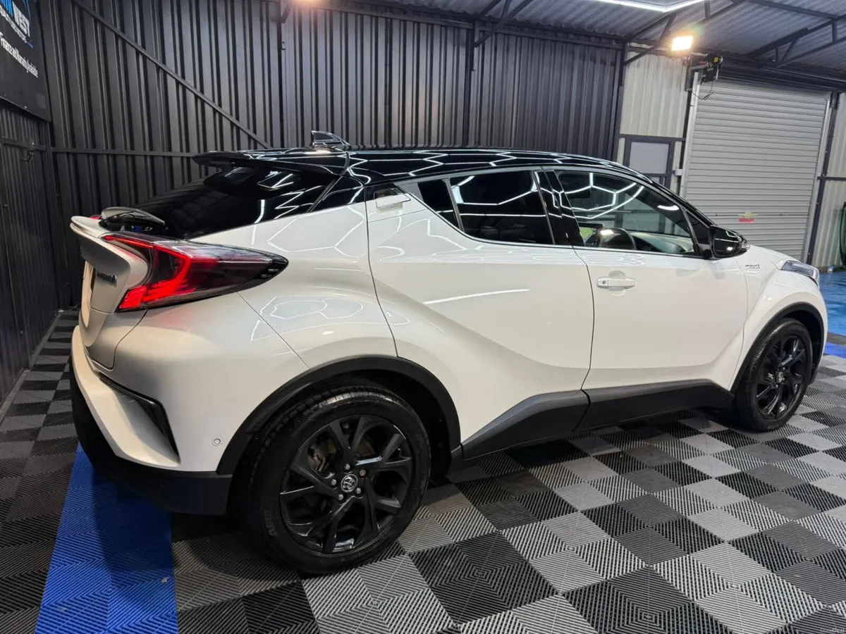 182 Toyota CH-R 1.8 Dynamic HYBRID - Image 4