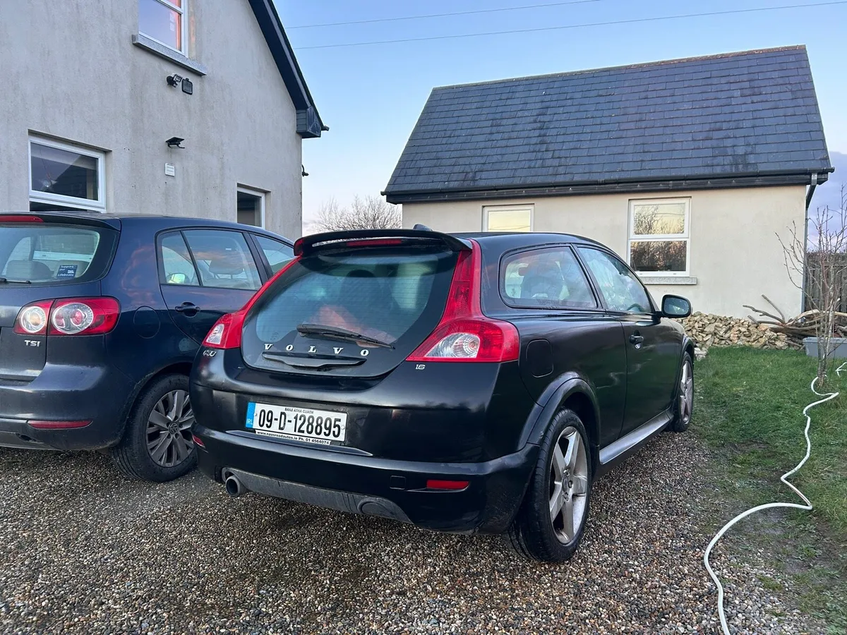 VOLVO C30 R-Design - Image 3