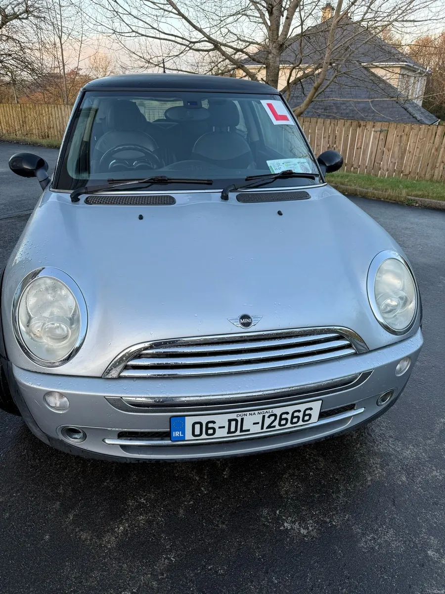 Mini Cooper 06 - Image 2