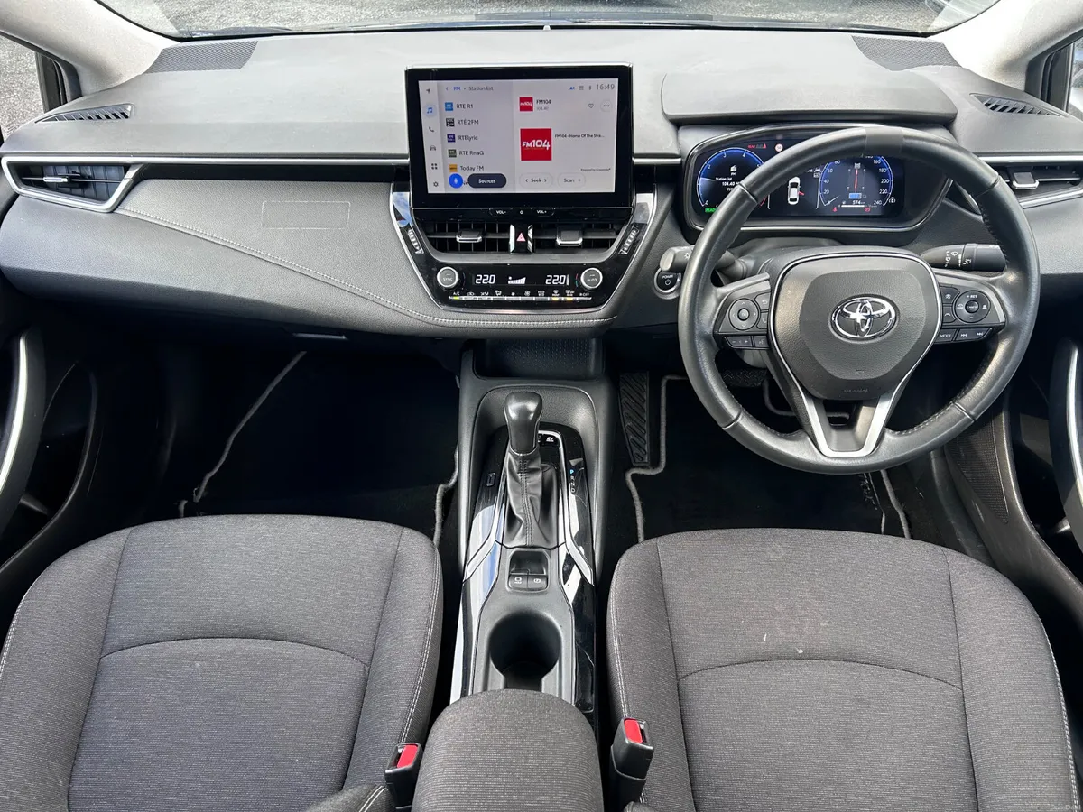 2023 TOYOTA COROLLA 1.8 PETROL HYBRID AUTO LUNA - Image 2