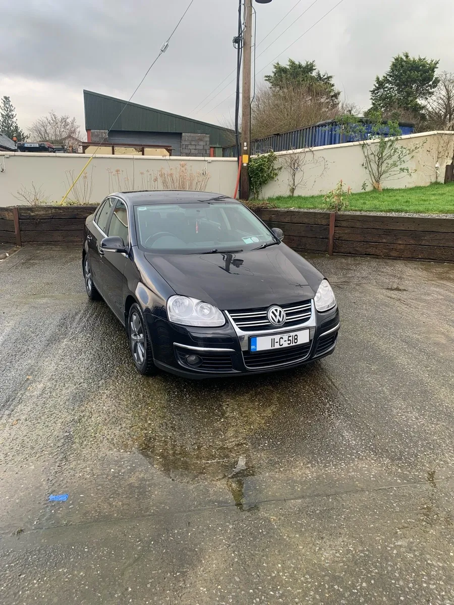 Volkswagen Jetta - Image 2