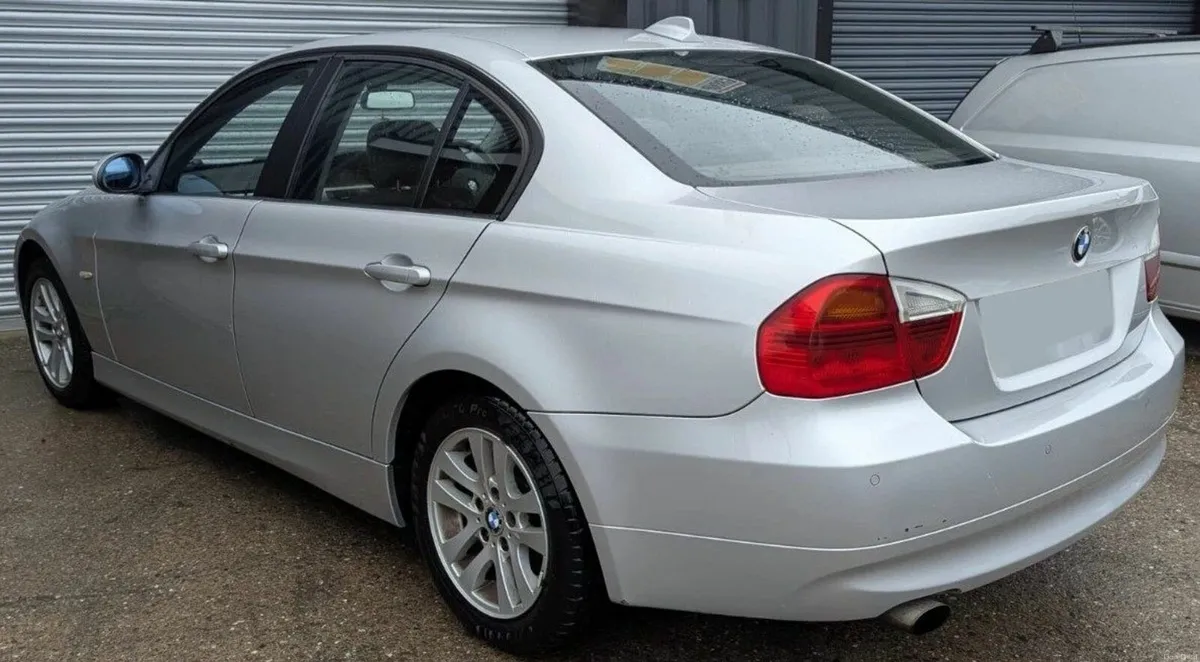 2008 BMW 318i - New NCT 03/27. Low KM. €2,595 - Image 3