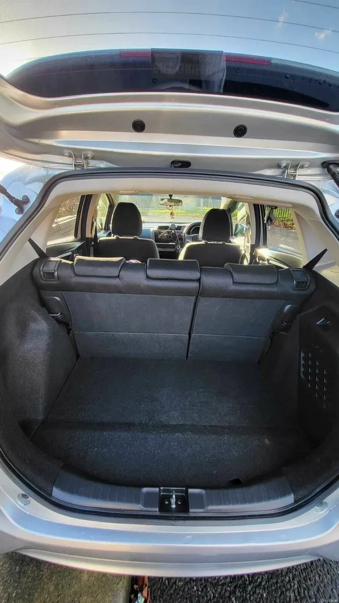 Honda Fit 2015 - Image 2