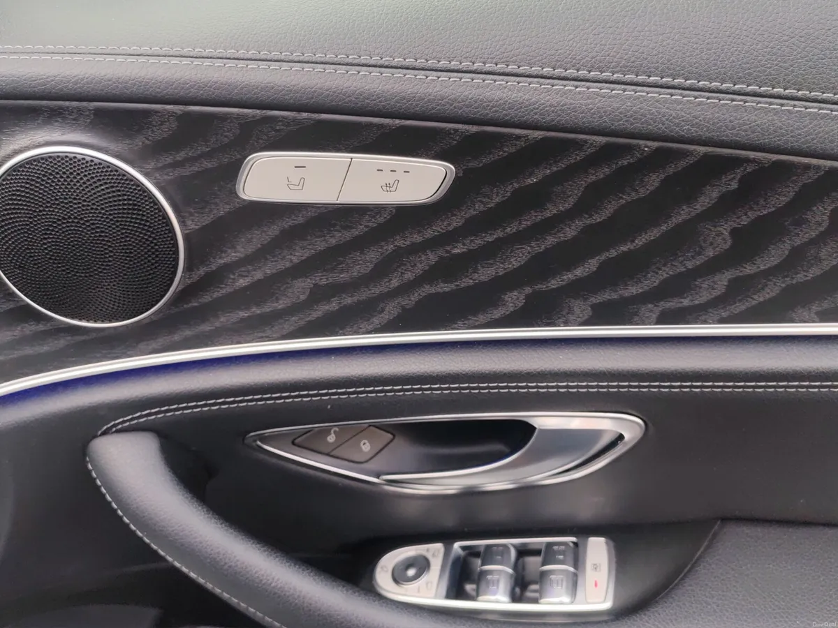Mercedes-Benz E-Class Amg  Plug in hybrid - Image 6
