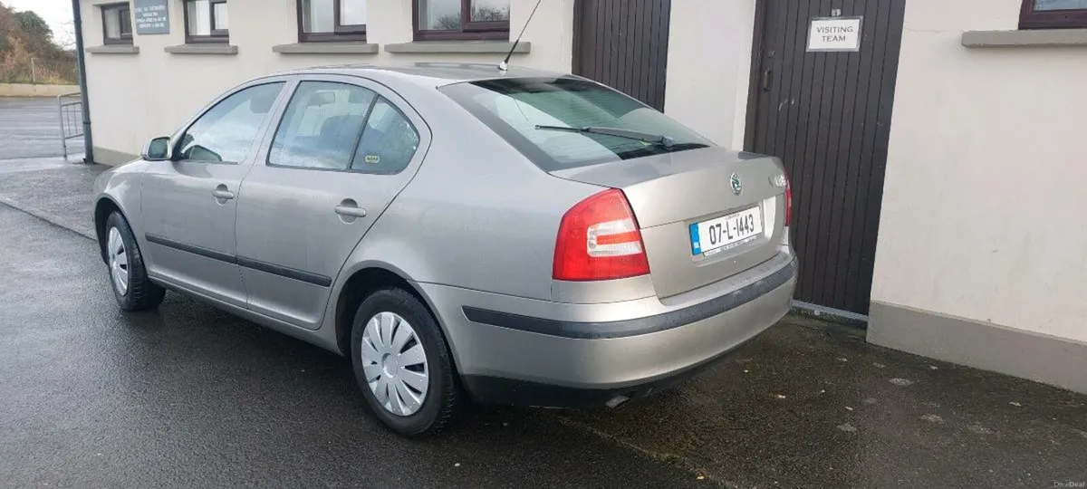 2007 skoda Octavia 1.4 petrol nct 4/27new nct - Image 3
