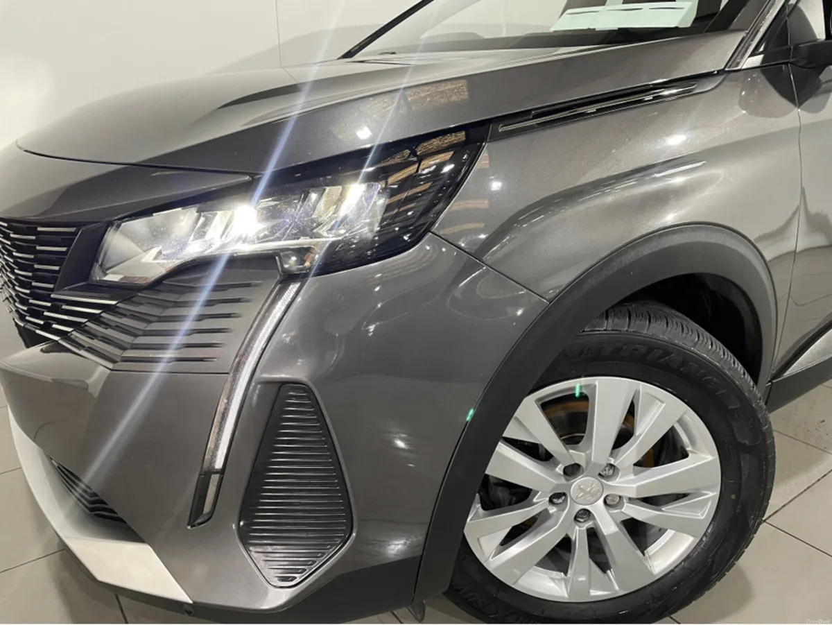 Peugeot 5008 ACTIVE 1.5 BLUE HDI  FULL SERVICE HIS - Image 4