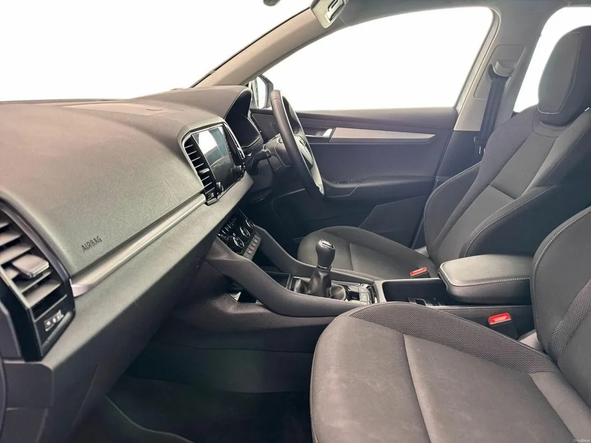 Skoda Karoq 2.0TDI SEL *5.9% APR* €70 PER WEEK ON - Image 2