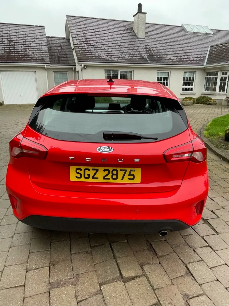 FORD FOCUS 1.0 ZETEC  RED - Image 3