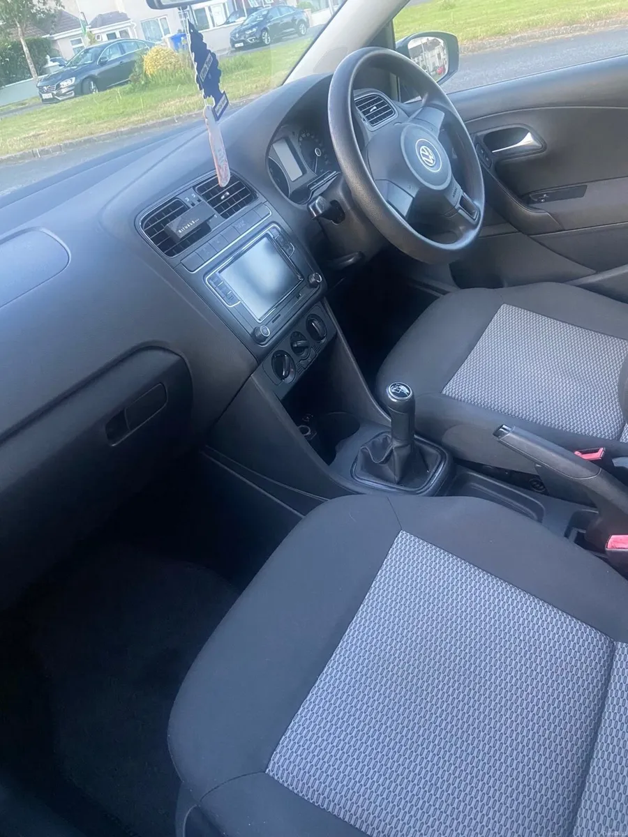 Volkswagen Polo 2011 - Image 3