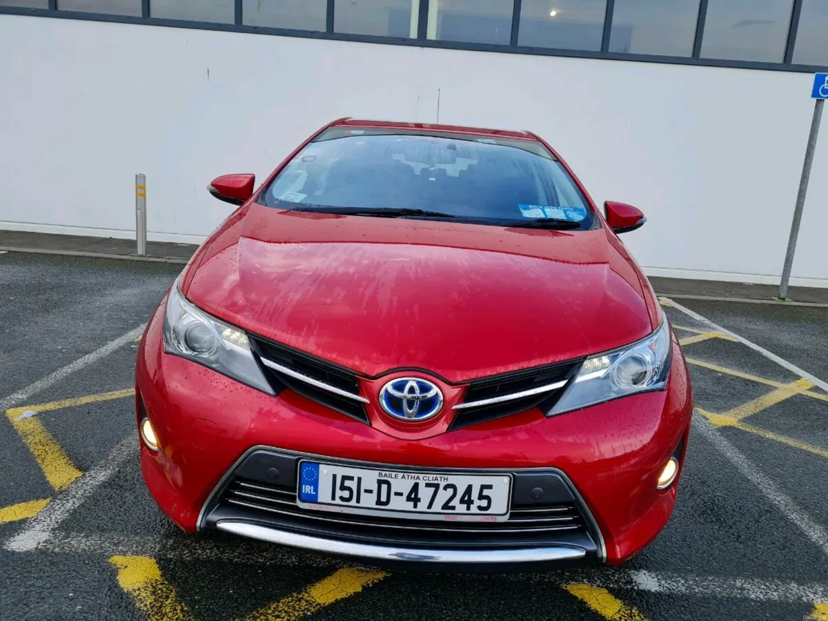 Toyota Auris Hybrid 2015 XL-Automatic - Image 1