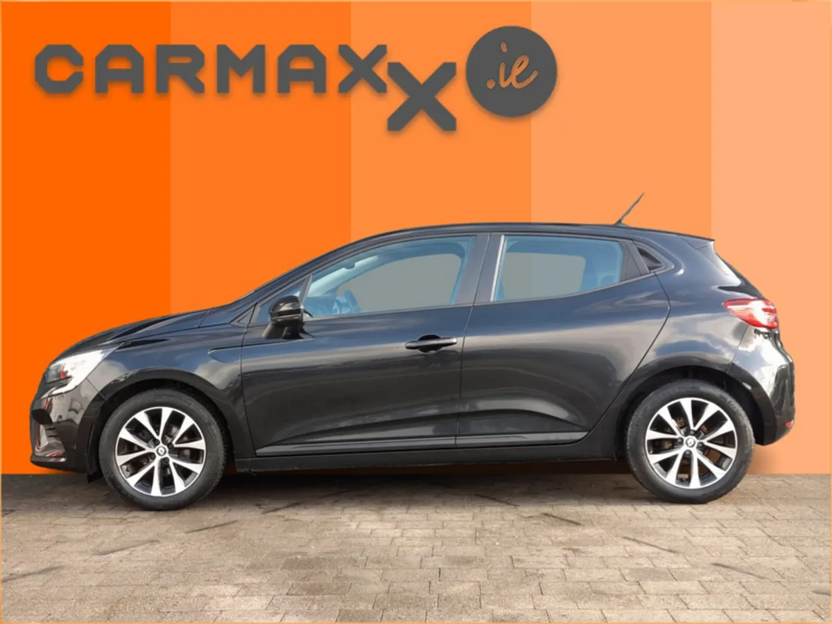 Renault Clio 1.0 90BHP 5DR EVOLUTION EDITION MY23 - Image 4