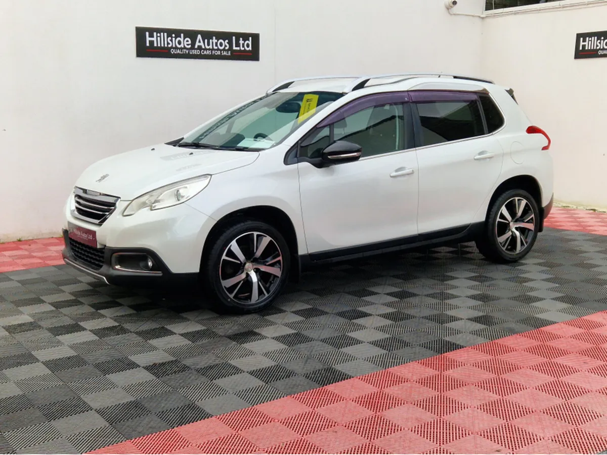 Peugeot 2008 CROSSCITY 1.2 PETROL AUTOMATIC - Image 5