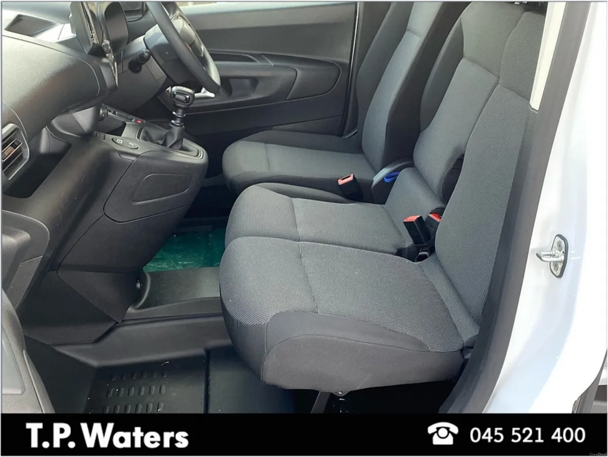 Fiat Doblo 1.5 SWB - 650KG - TECNICO - REVERSING C - Image 6