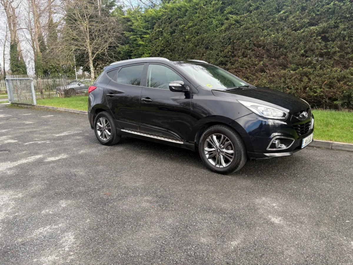 Hyundai ix35 1.7 PREMIUM 4DR - Image 1