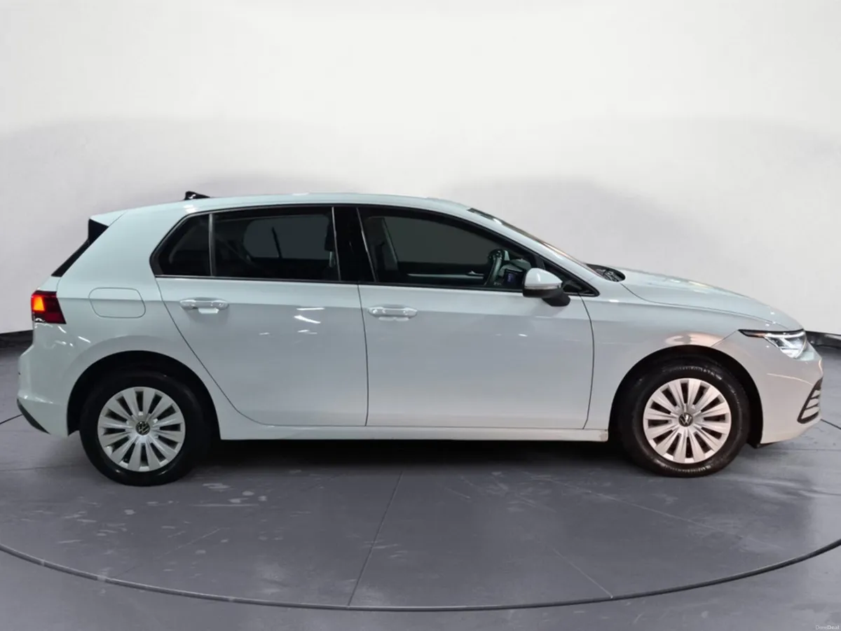 Volkswagen Golf 2.0 TDI 115HP 5DR - Image 4