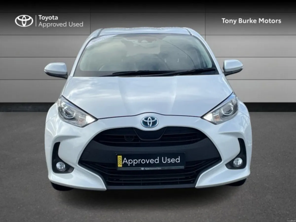 Toyota Yaris - Hybrid - New Generation - Luna Edit - Image 5