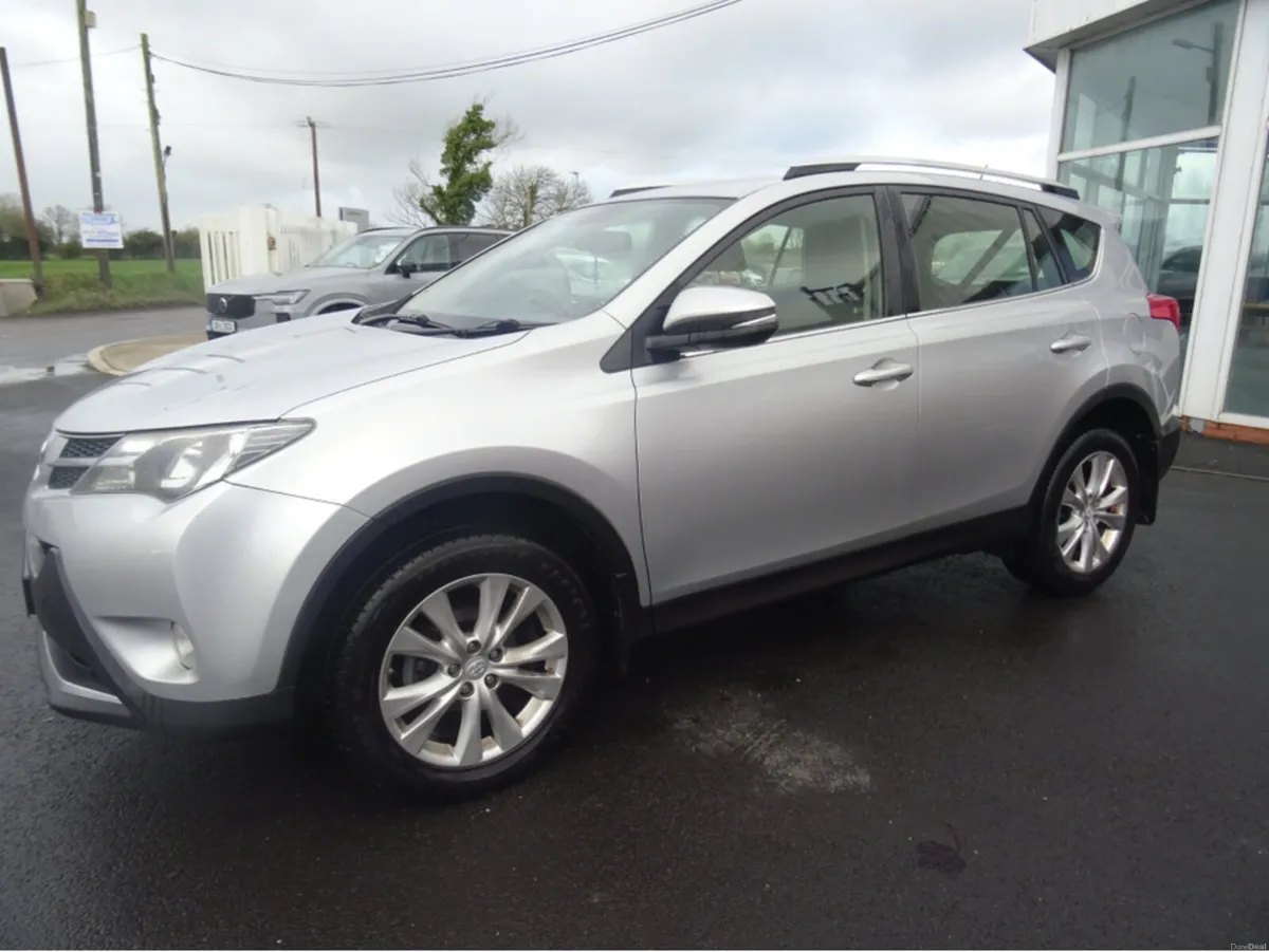 Toyota RAV4 RAV4 2.0 D-4D SOL 2WD 4DR - Image 2