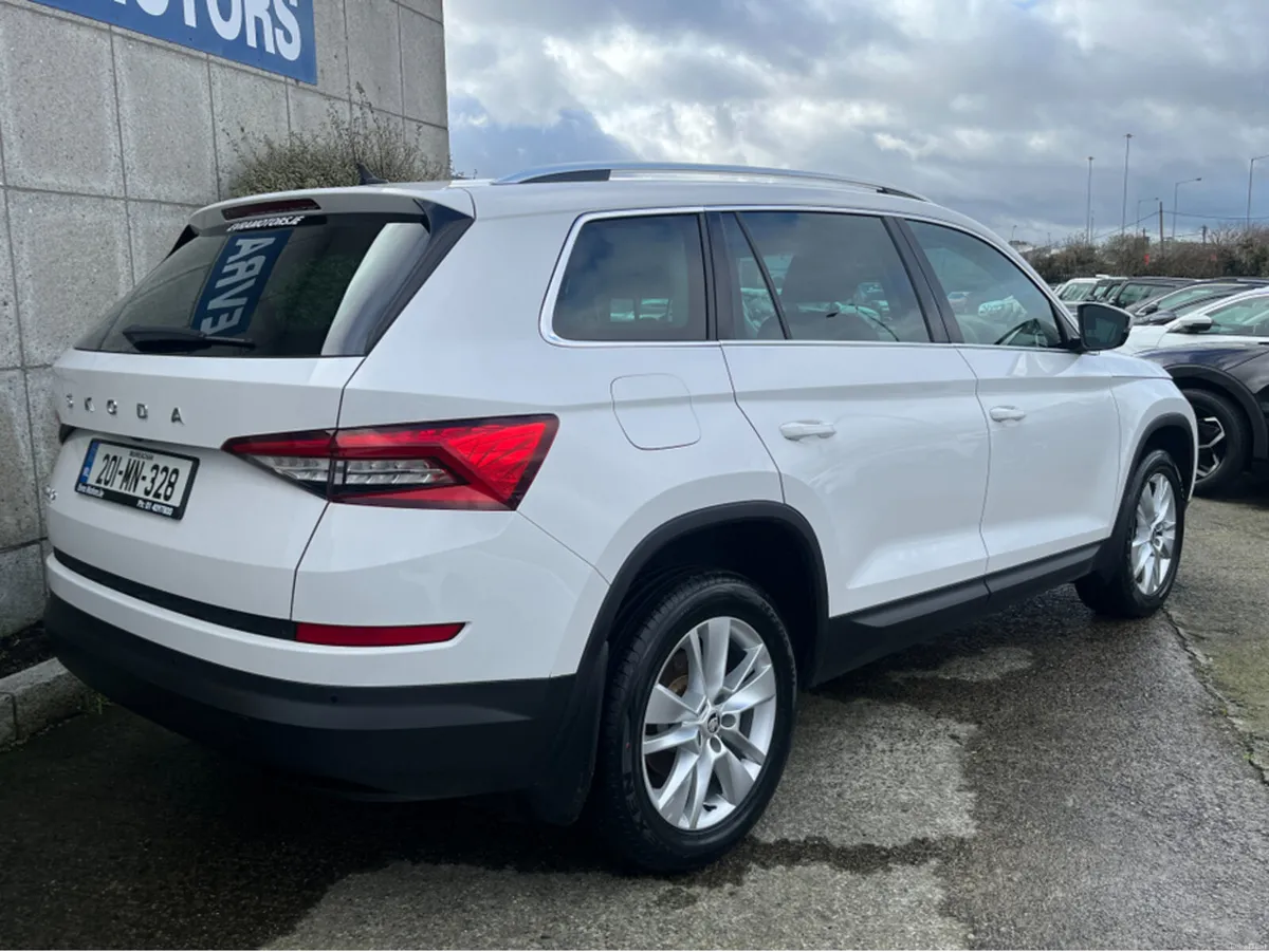 Skoda Kodiaq 7 SEATER AUTOMATIC AMBITION 2.0 TDI 1 - Image 4