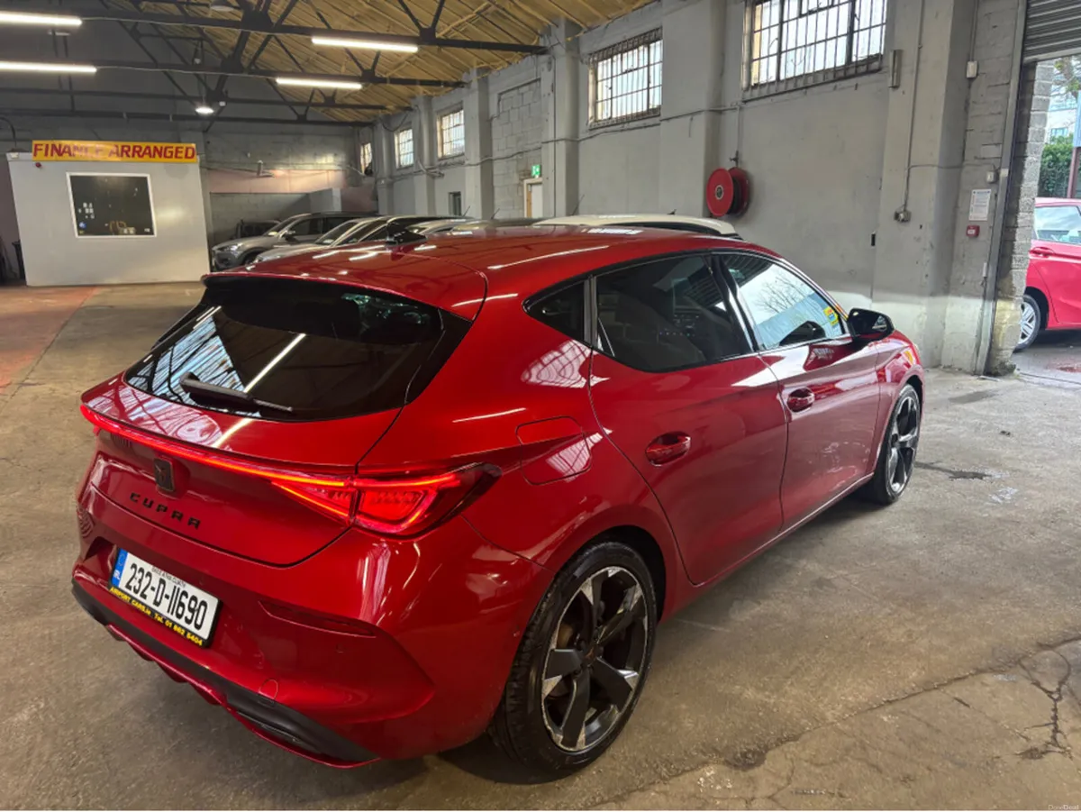 Cupra Leon 1.5 ETSI 150HP DSG 5DR AUTO - Image 4