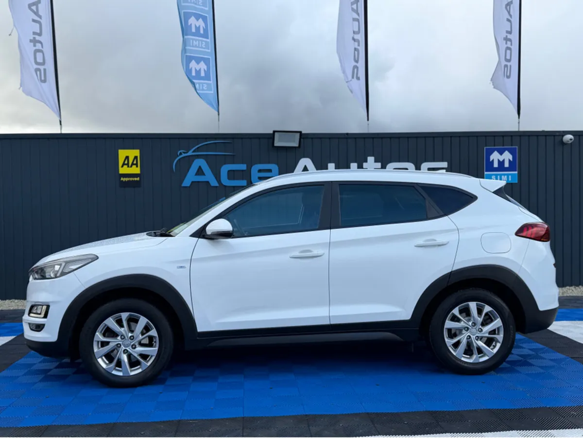 Hyundai Tucson ***DEPOSIT TAKEN*** SE NAV - 1.6 DI - Image 4