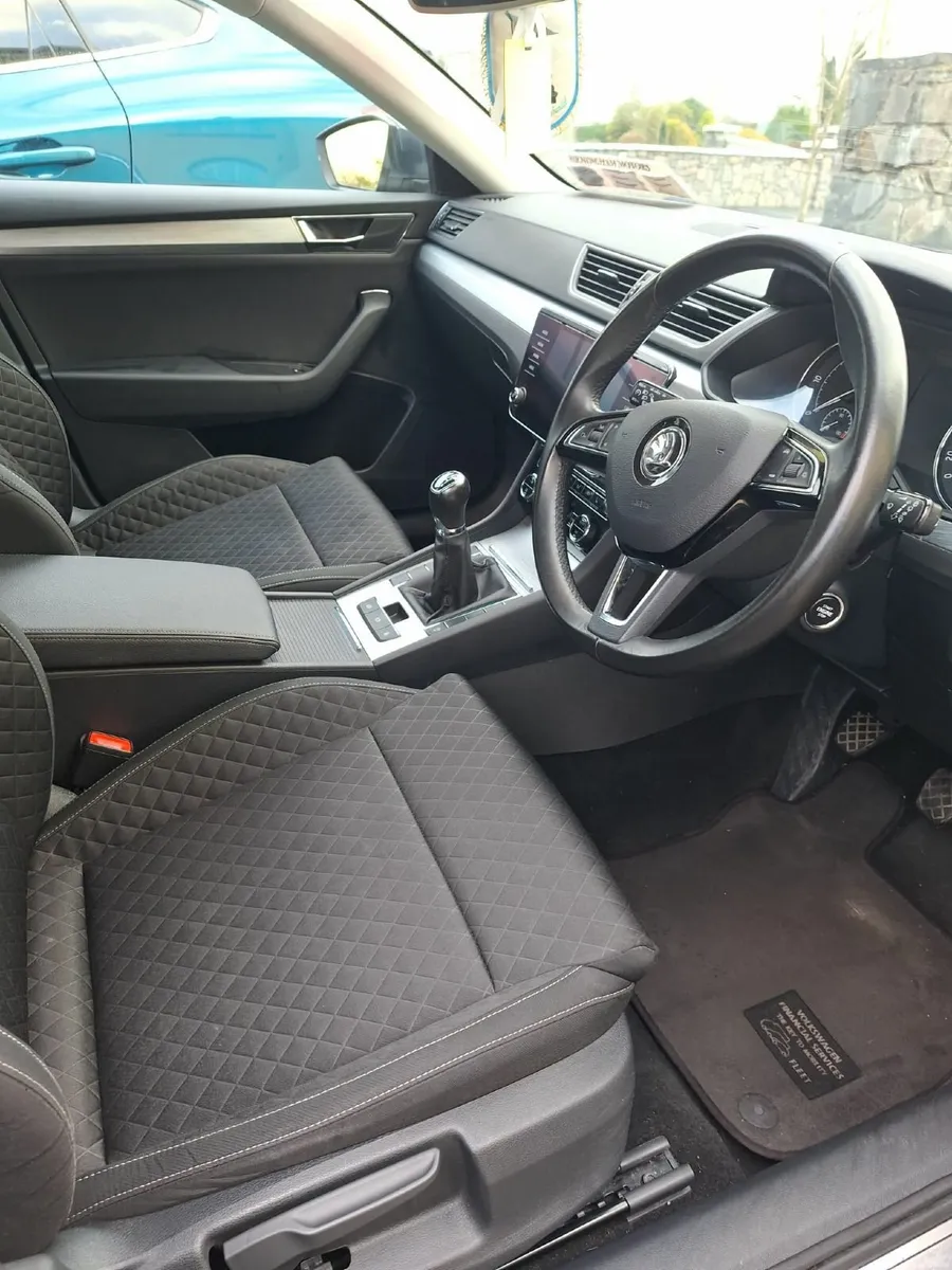 Skoda Superb 2020 - Image 3