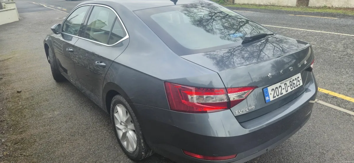 Skoda Superb 2020 - Image 4