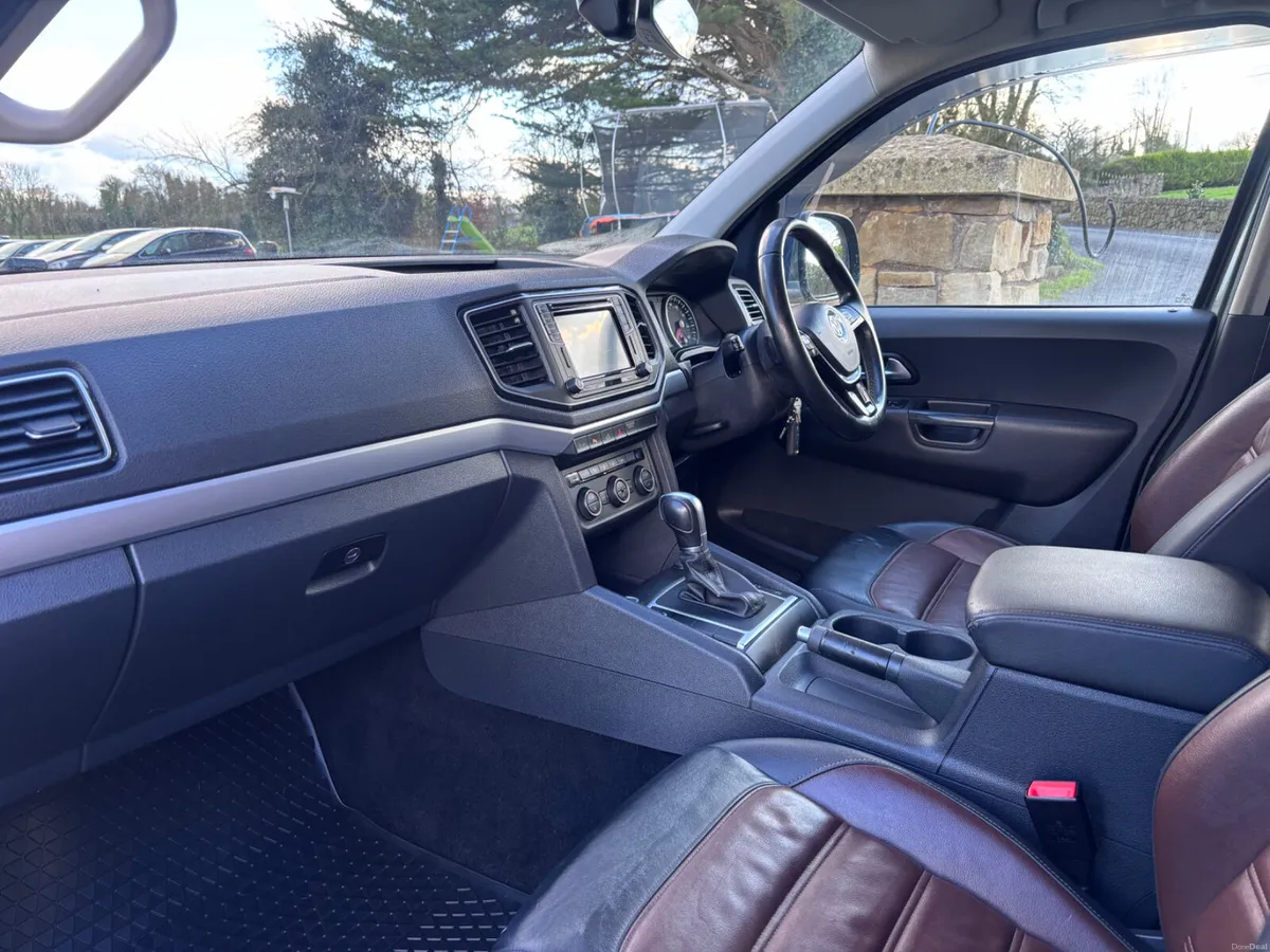 Volkswagen Amarok High - VAT INCLUDED! Low miles - Image 2