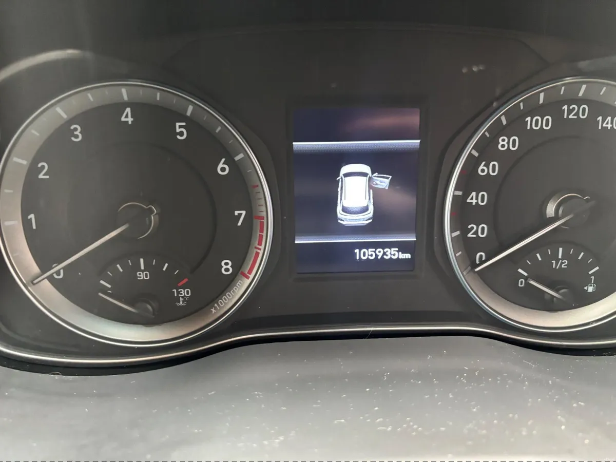 Hyundai KONA 2018 - Image 2