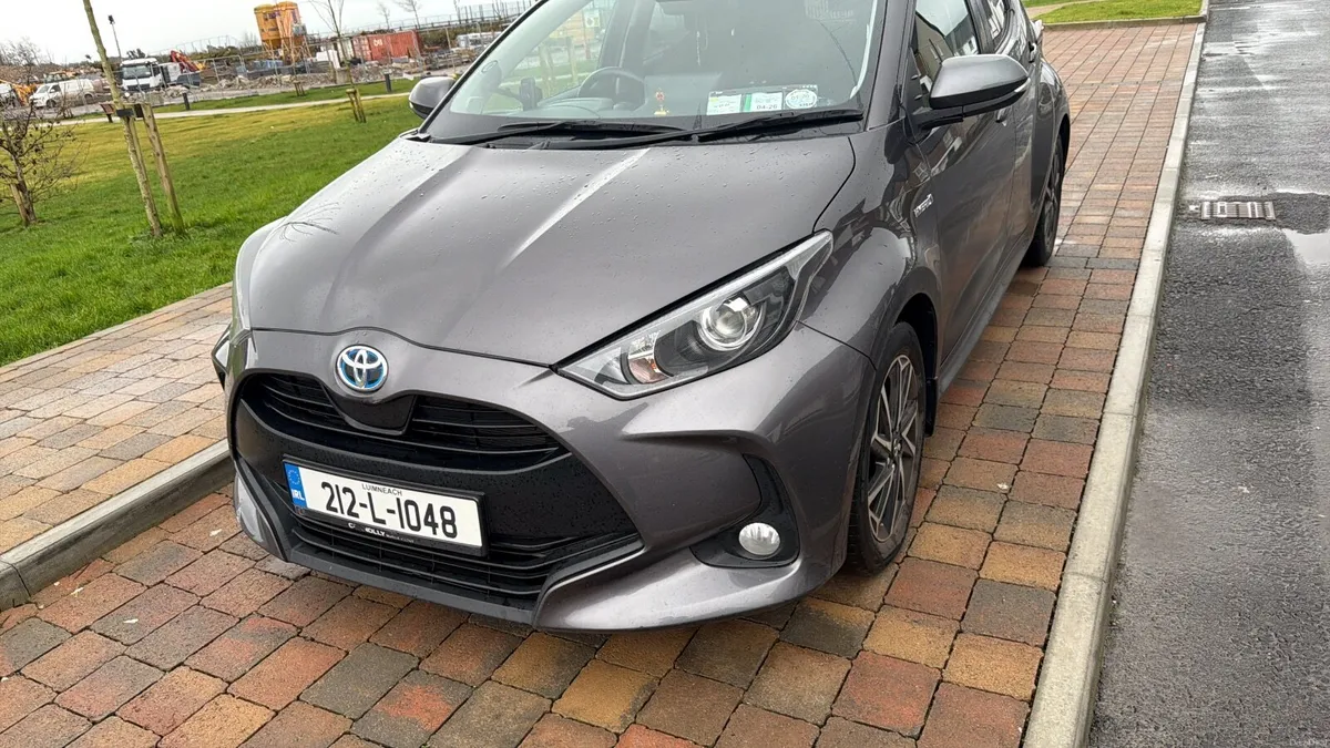 Toyota Rav4 plug 1st owner and Yaris hybrid 1.5 - Image 3