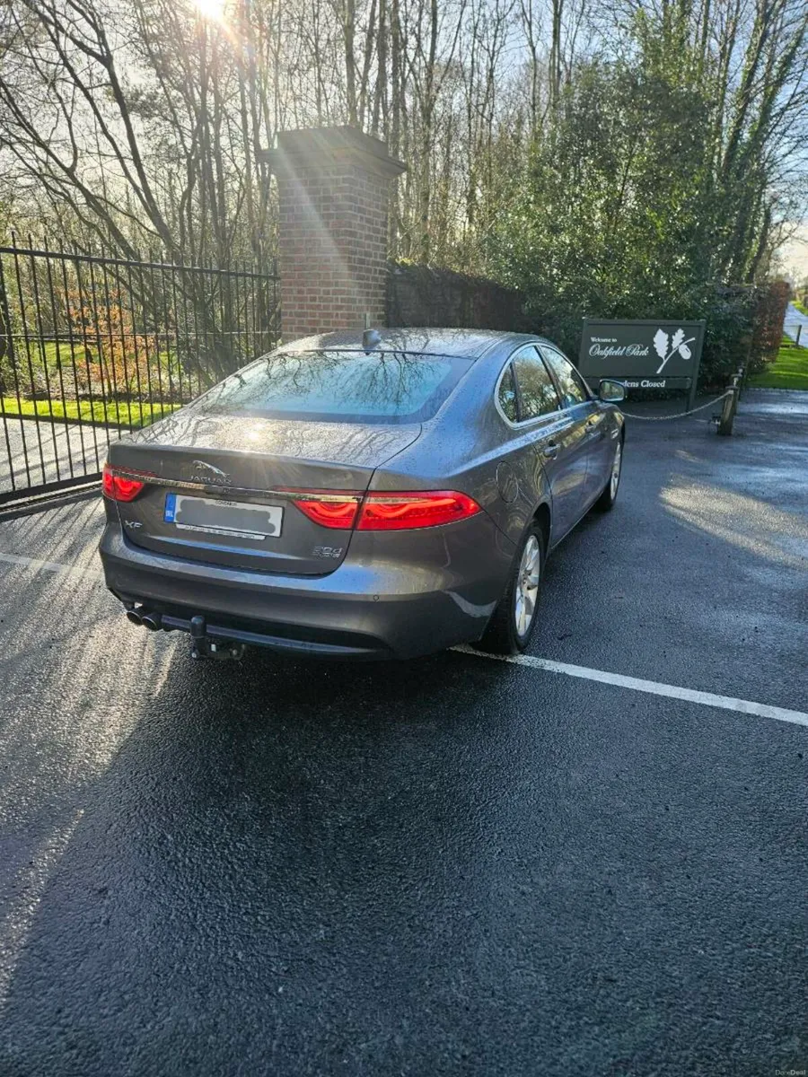 Jaguar XF - Image 3