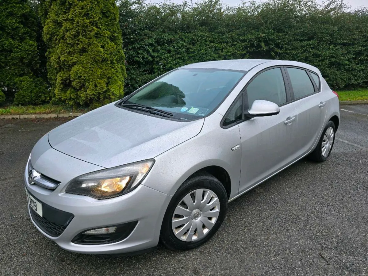 2012 OPEL ASTRA 1.2 PETROL [IMMACULATE CONDITION] - Image 4