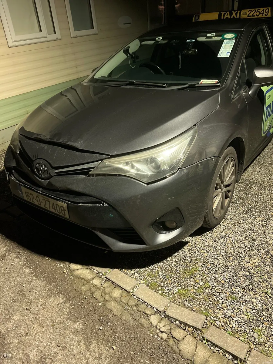 Toyota avensis - Image 2