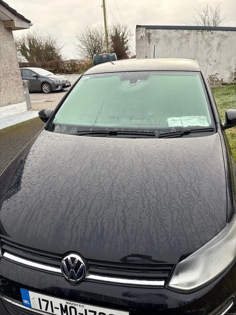 Volkswagen Polo 2017 Mercedes C200 - Image 3