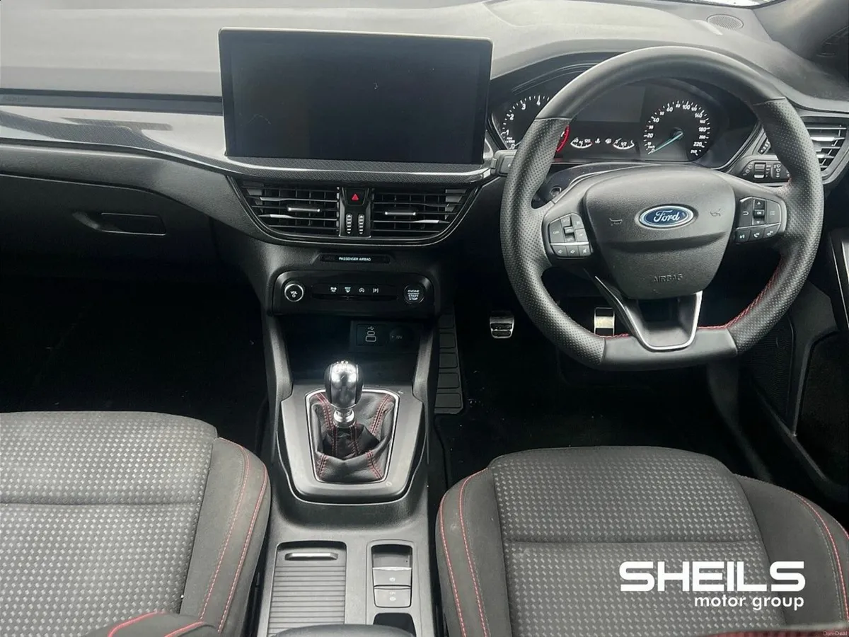 Ford Focus ST-Line 1.0 Petrol *Heated Seats* - Image 3