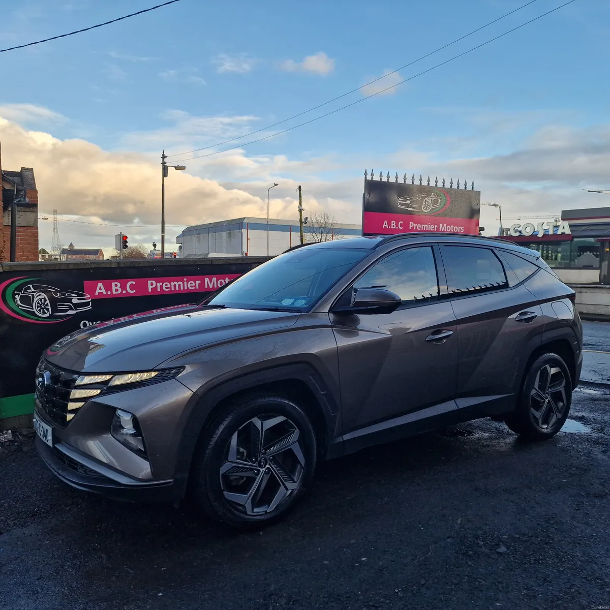 Hyundai Tucson 2023 Petrol Plug-in Hybrid - Image 4