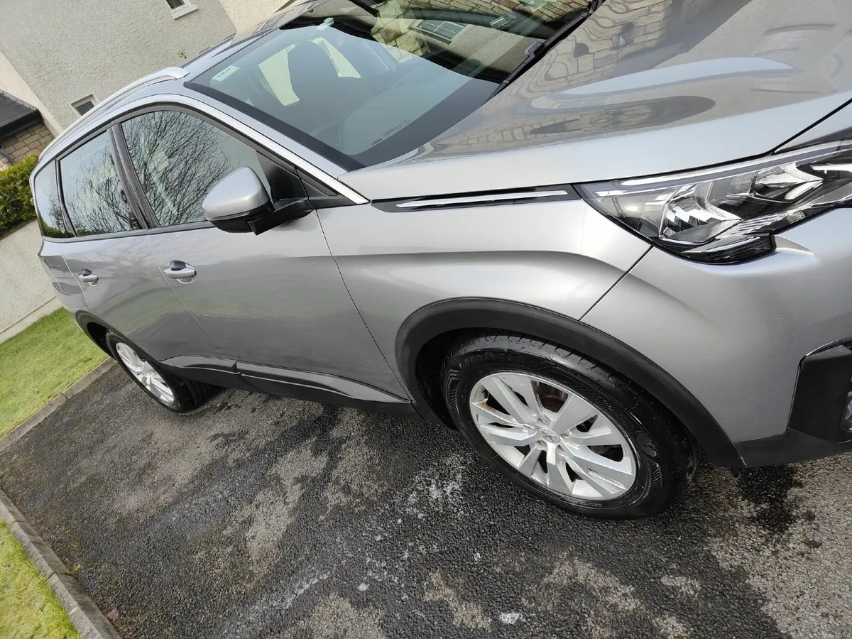 Peugeot 5008 2018 - ACTIVE 1.6 BLUE HDI 7 Seater - Image 4