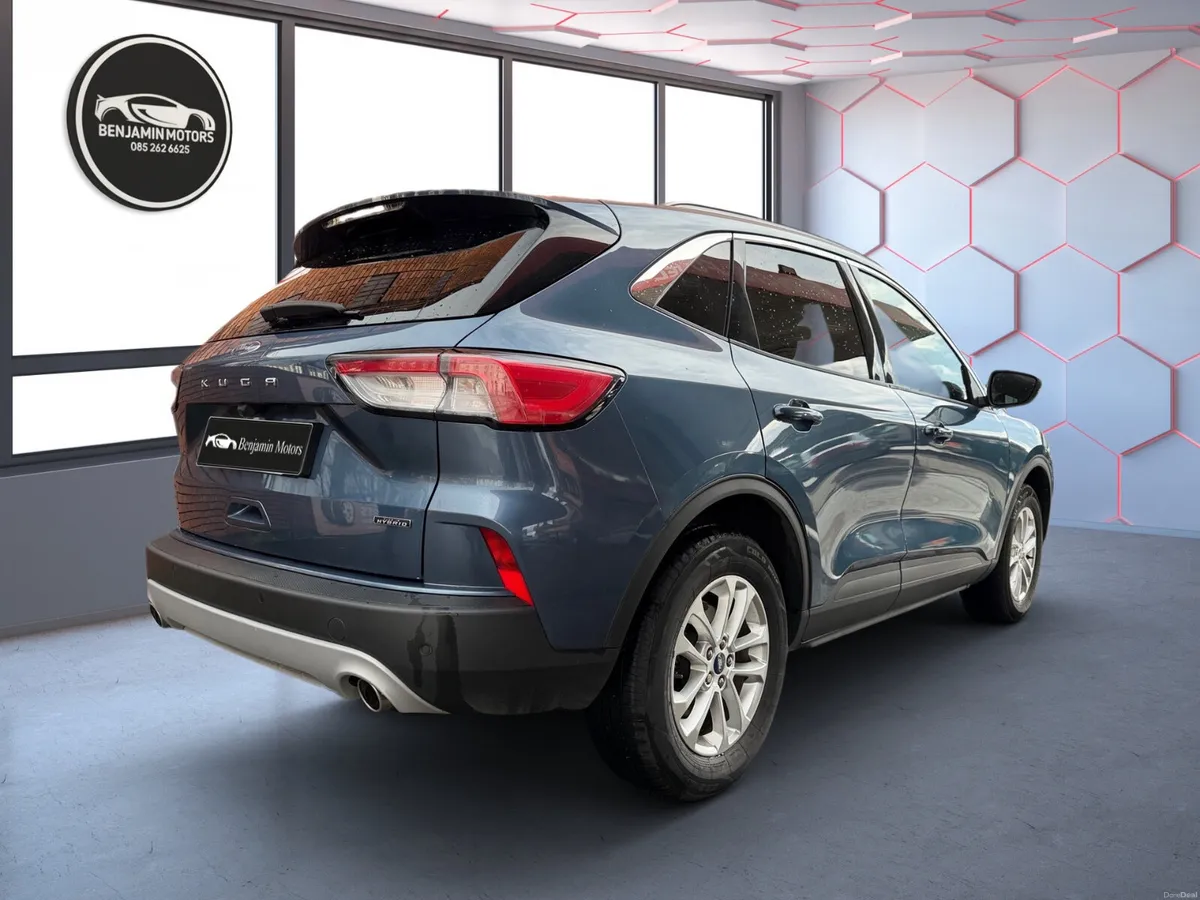 Ford Kuga 2022 Titanium Plug In Hybrid - Image 5