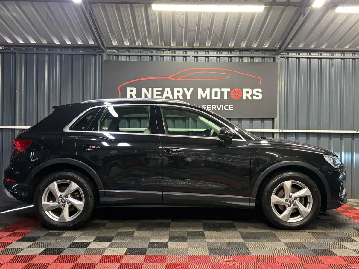 2021 Audi Q3 35 TFSI 150HP SE Manual Low KMS - Image 4