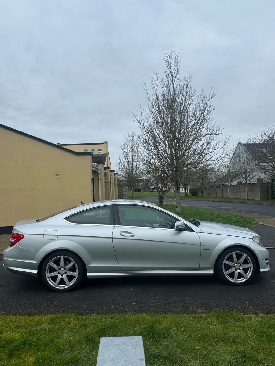 Mercedes C220 - Image 3