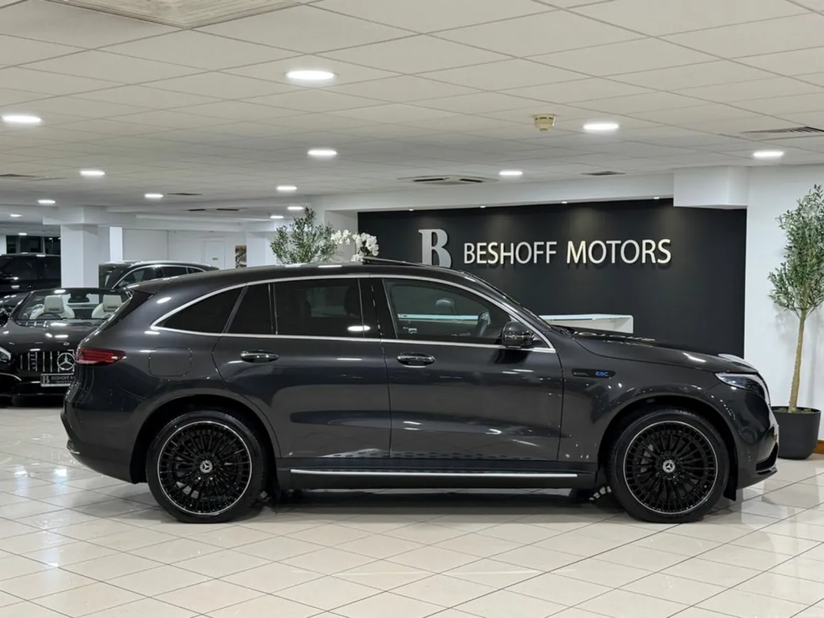 Mercedes-Benz EQC 400 4MATIC AMG LINE PREMIUM PLUS - Image 2