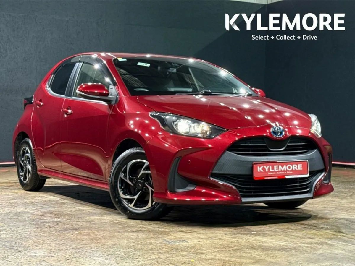 Toyota Yaris 1.5 HYBRID - ALLOY WHEELS- REAR CAMER - Image 1