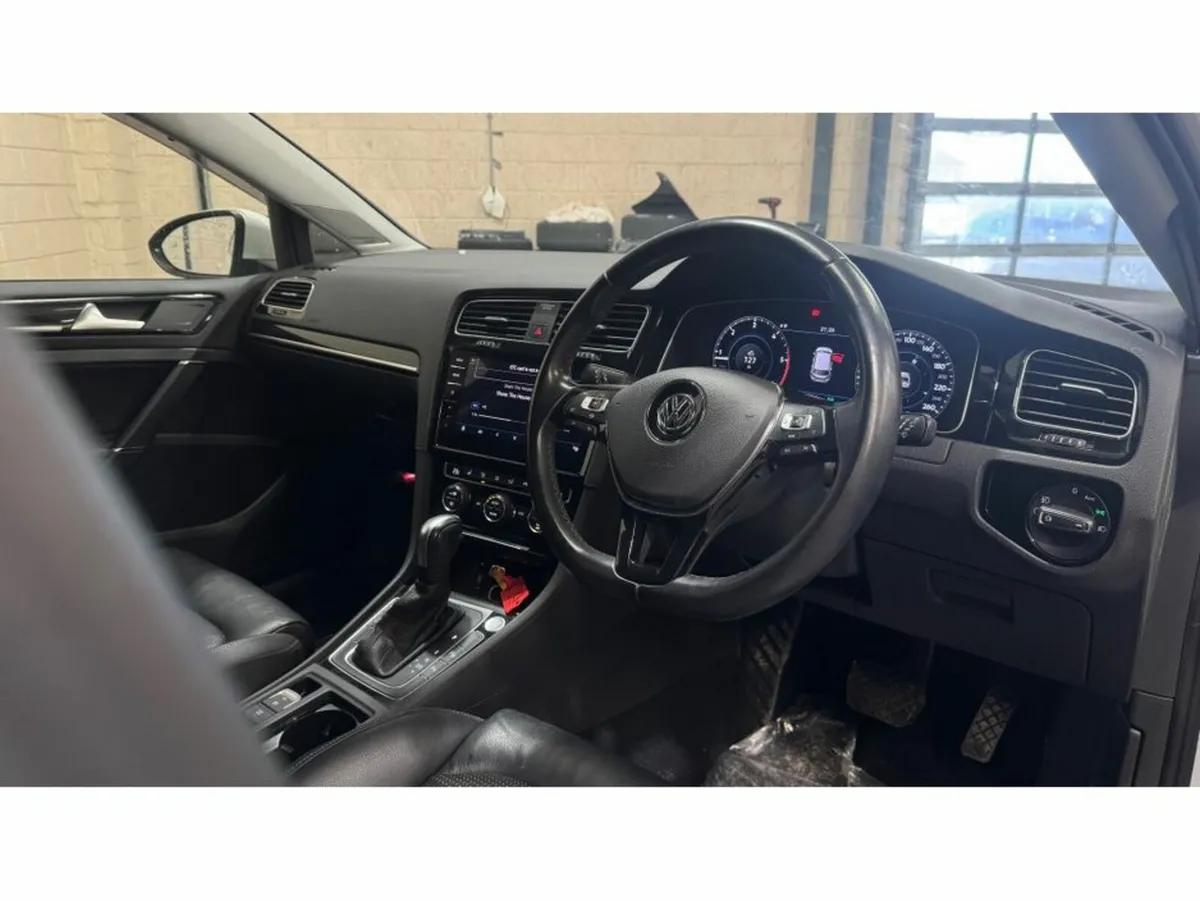 Volkswagen Golf 2.0 TDI Highline Meister Leather s - Image 2