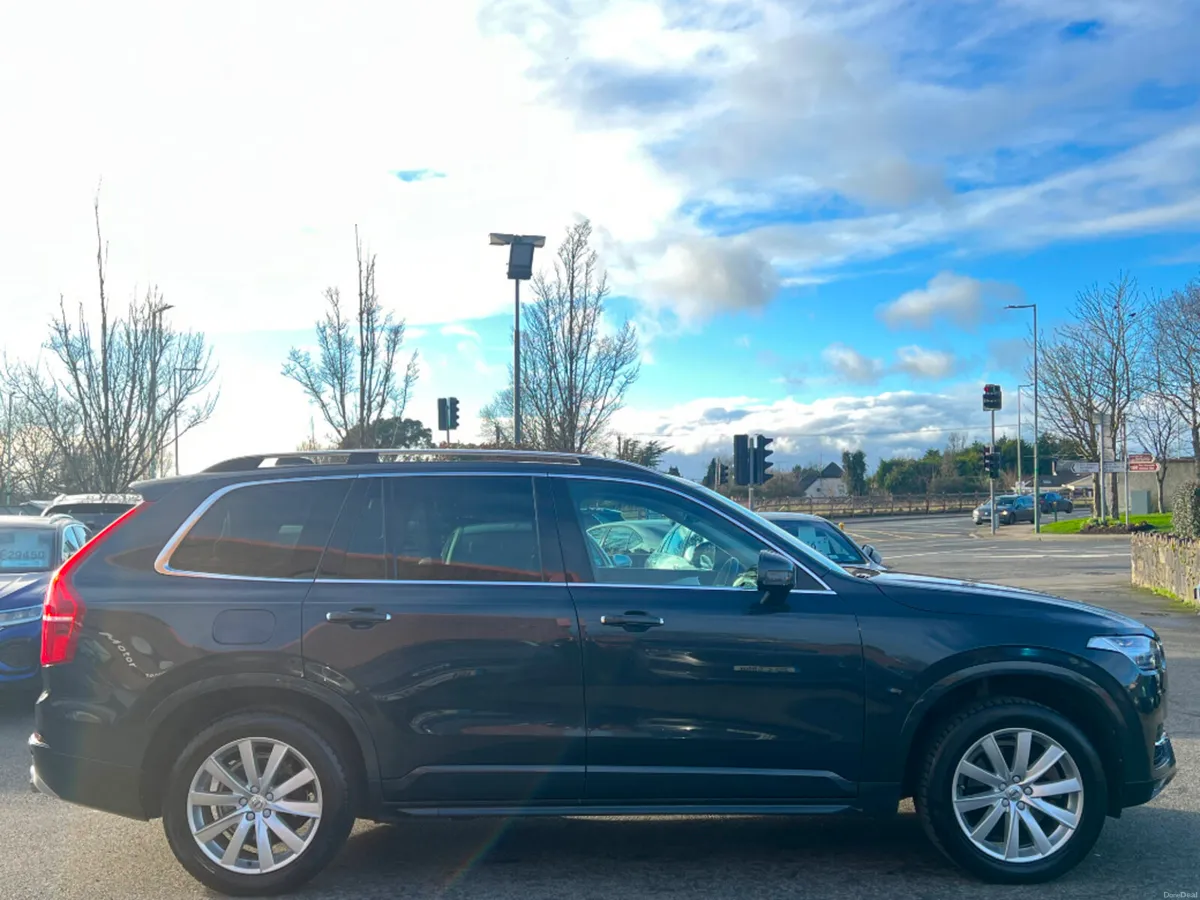 Volvo XC90 2.0 D5 MOMENTUM AWD AUTO 7 SEATS *HIGH - Image 4