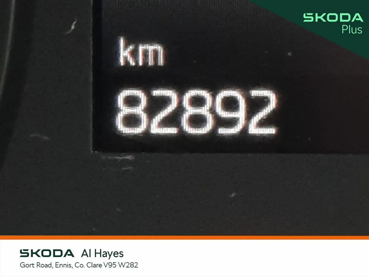 Skoda Karoq **TOP SPEC**STYLE 1.0TSI 110BHP - Image 4