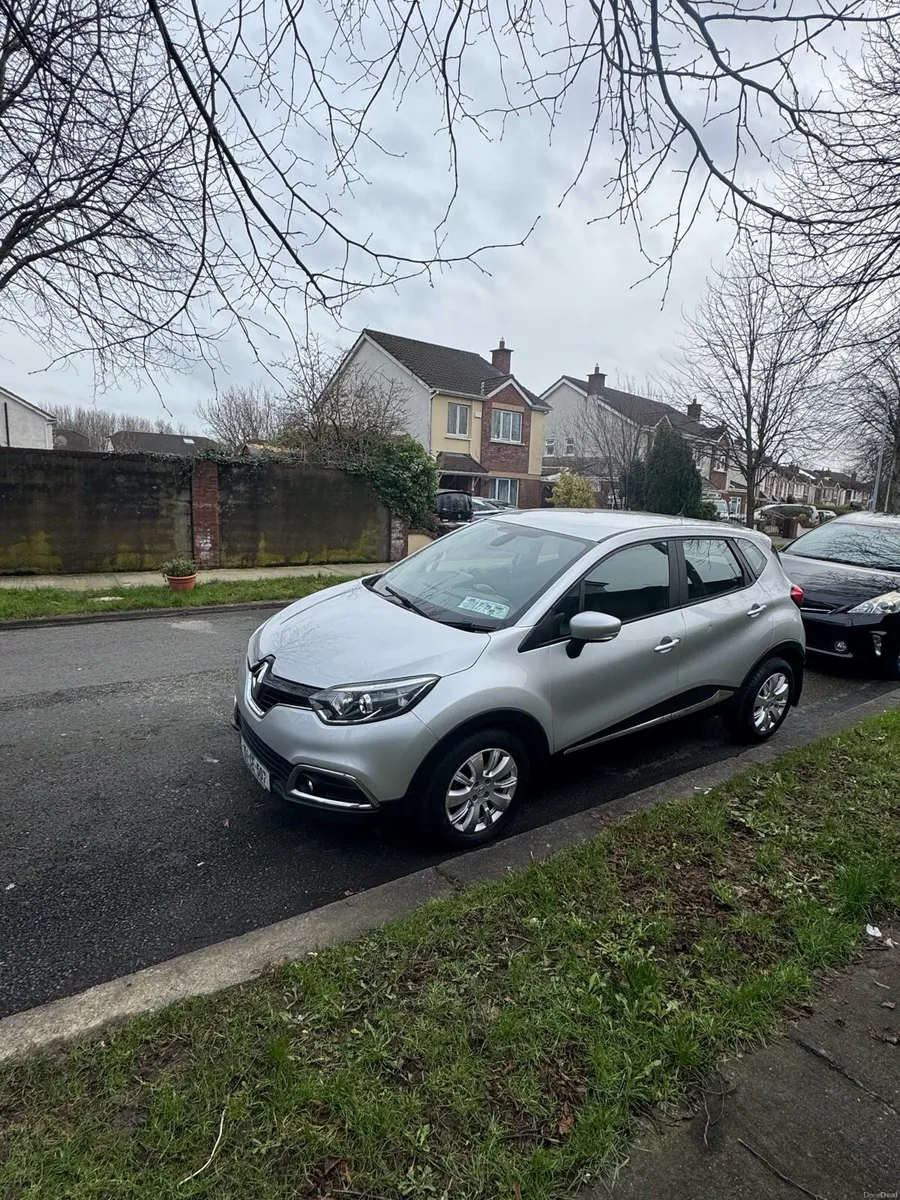 Renault Captur - Image 2