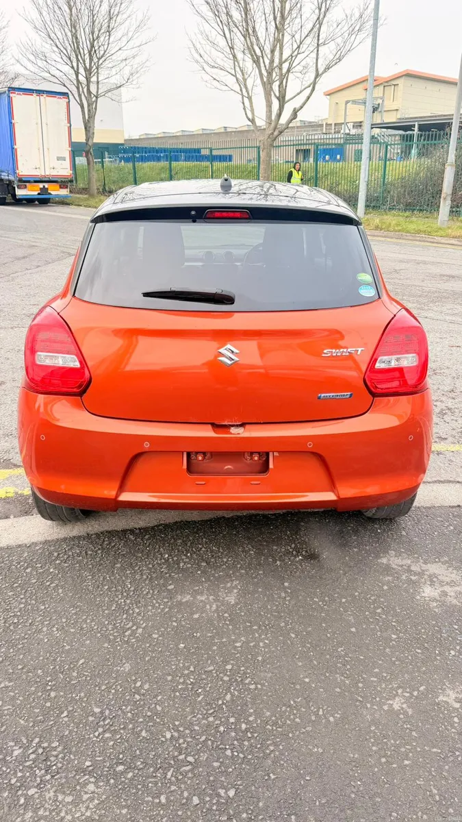 SUZUKI SWIFT Hybrid 2020 - Image 6