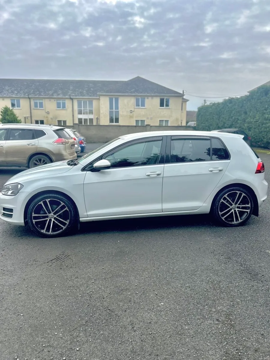 Volkswagen Golf - Image 2