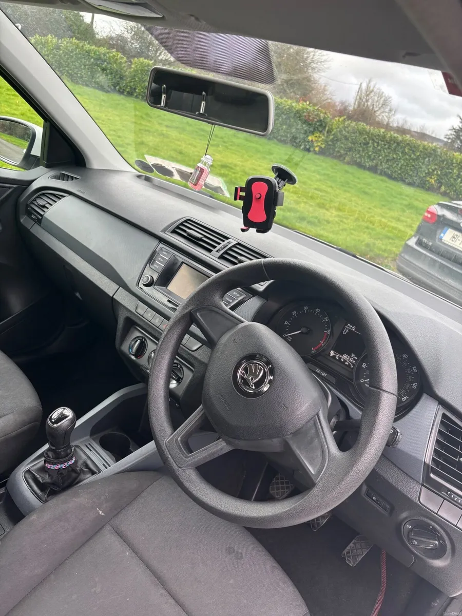 Skoda Fabia 2018 - Image 3