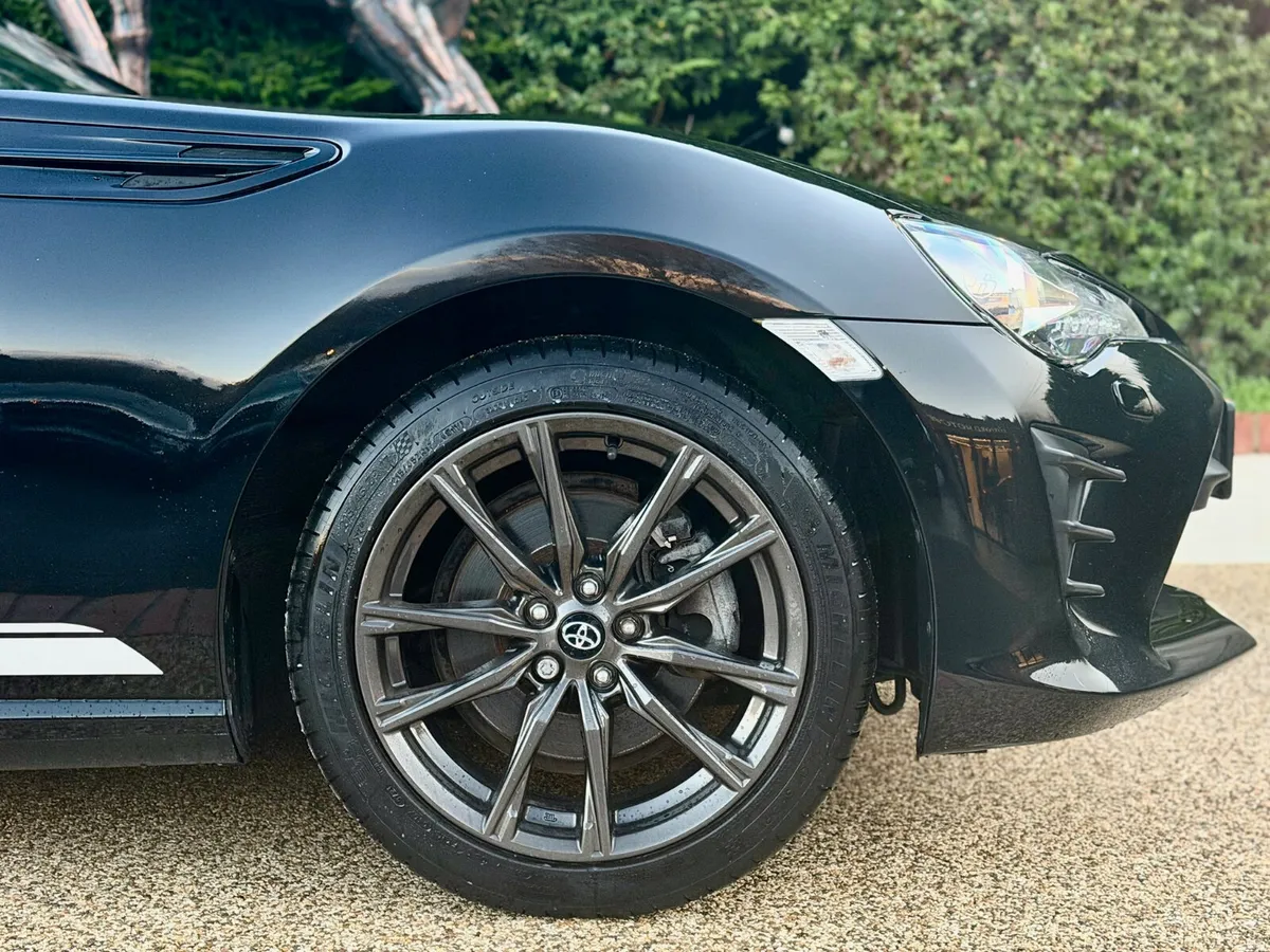Toyota GT86 Manual Low km New NCT - Image 4